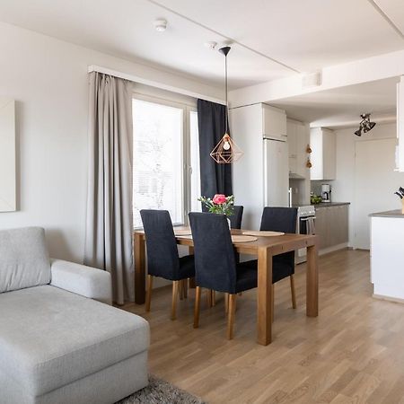 Arctic Railway City Suite โรวานิเอมิ ภายนอก รูปภาพ