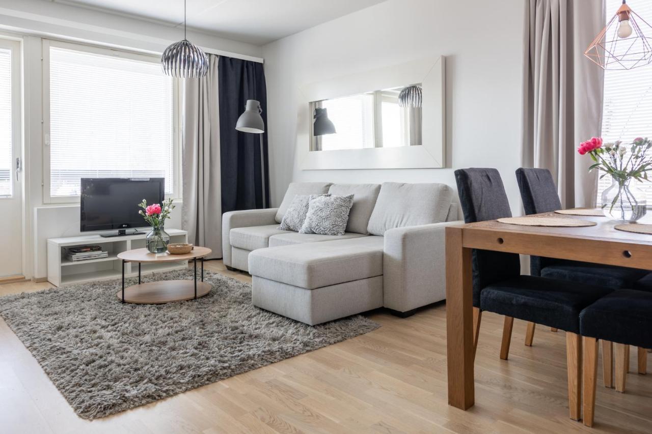 Arctic Railway City Suite โรวานิเอมิ ภายนอก รูปภาพ