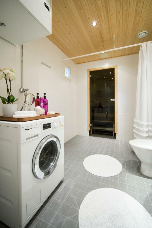 Arctic Railway City Suite โรวานิเอมิ ภายนอก รูปภาพ